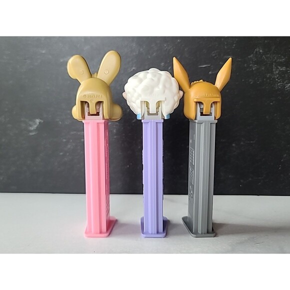 Pez Dispenser Lot - Picture 4 of 10